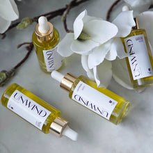 Load image into Gallery viewer, Black Rose Body Oils
